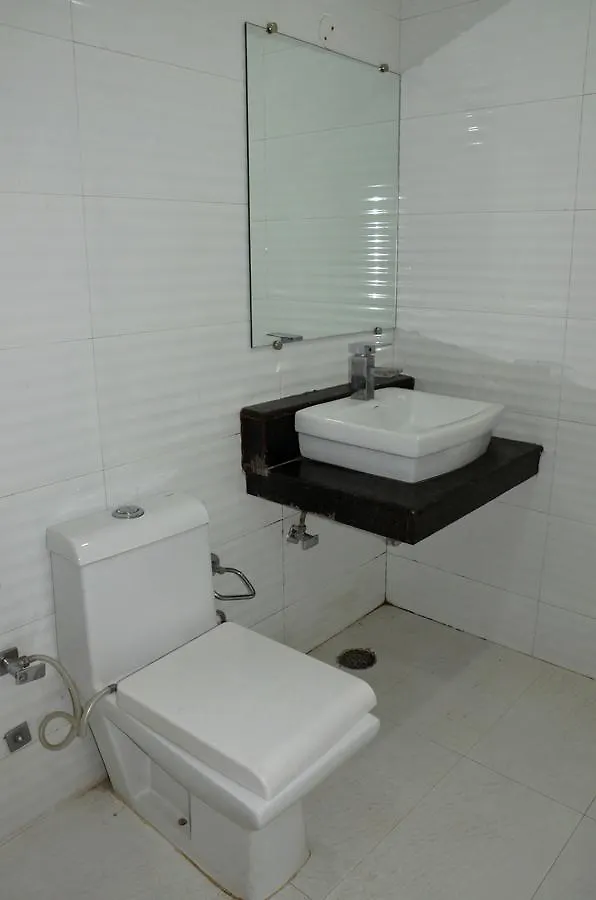 Oyo 14243 Hotel At Inn Zirakpur 3*,  India