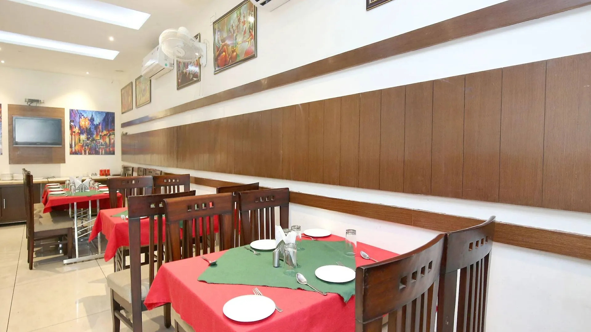 Oyo 14243 Hotel At Inn Zirakpur